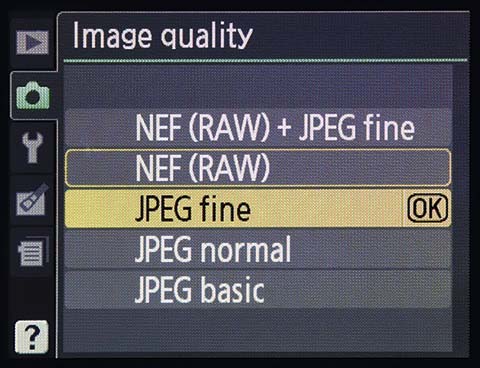 Selección de formato JPEG o RAW en una cámara Nikon